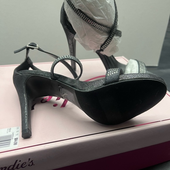 Candie’s dress shoes - Brand new in box - Size 6.5 - Picture 3 of 5